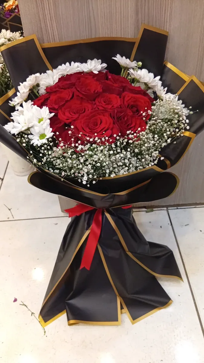 Gül ile Kır Çiçeği Buketi